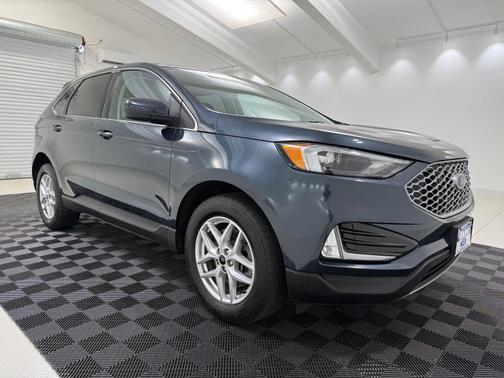 Blue Metallic 2023 Ford Edge SEL