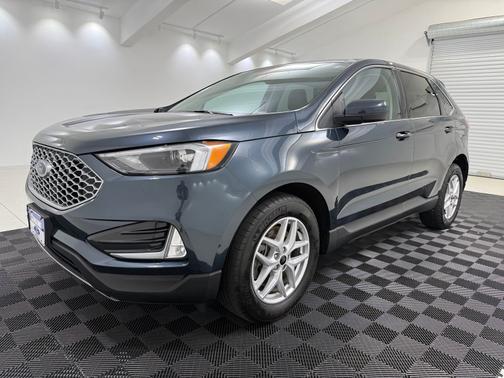 Blue Metallic 2023 Ford Edge SEL
