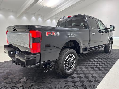 Agate Black Metallic 2026 Ford F-250 Platinum