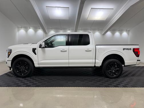 Star White Metallic Tri-Coat 2025 Ford F-150 Platinum