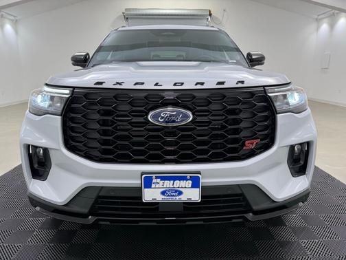 Space White Metallic 2026 Ford Explorer ST