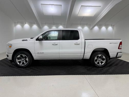 Bright White Clearcoat 2022 RAM 1500 Big Horn
