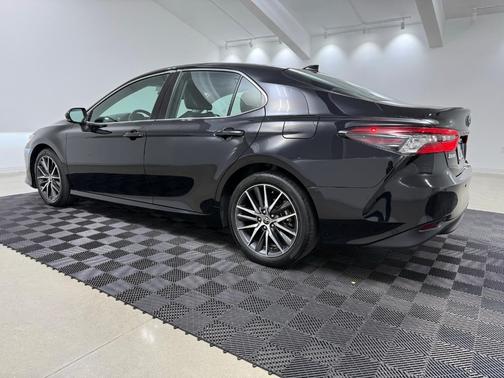 2022 Toyota Camry XLE