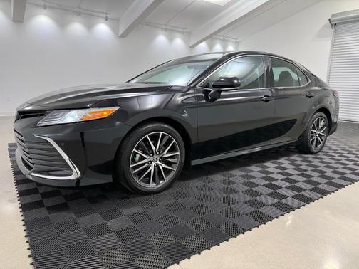 2022 Toyota Camry XLE