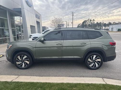 2025 Volkswagen Atlas 2.0T SE w/Technology