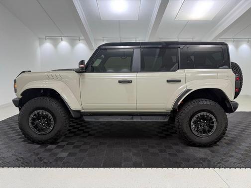Desert Sand 2025 Ford Bronco Raptor