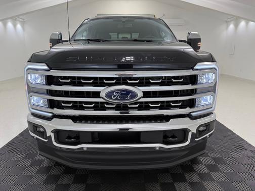 Agate Black Metallic 2026 Ford F-350 Lariat