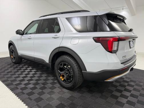 Space White Metallic 2026 Ford Explorer Tremor