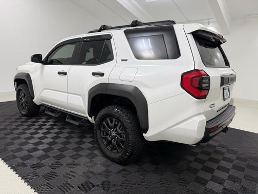 Ice 2025 Toyota 4Runner SR5