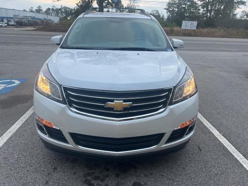 2017 Chevrolet Traverse 2LT