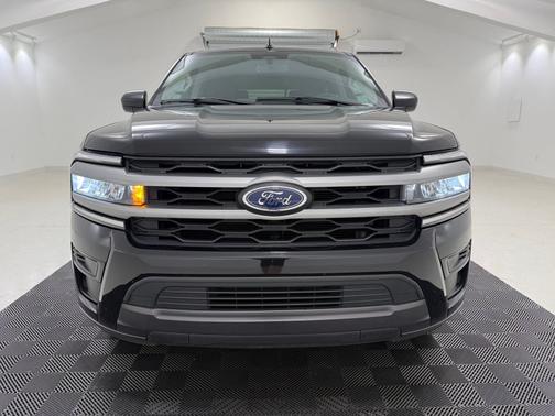 Black Metallic 2024 Ford Expedition XLT
