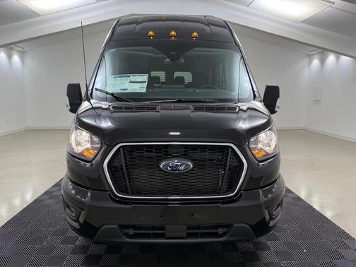 2025 Ford Transit-350 XLT