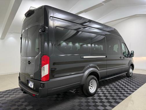 2025 Ford Transit-350 XLT