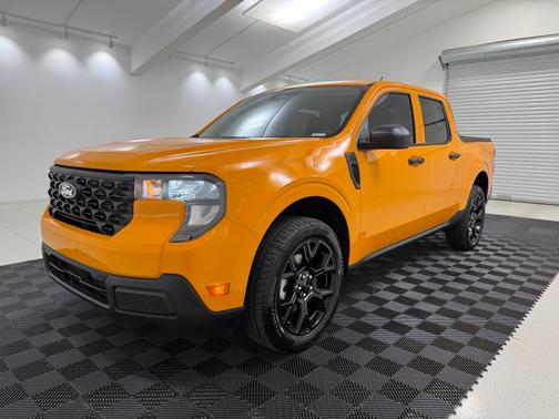 Orange Fury Metallic Tri-Coat 2026 Ford Maverick XL