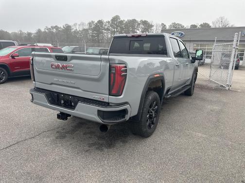 2025 GMC Sierra 2500 AT4