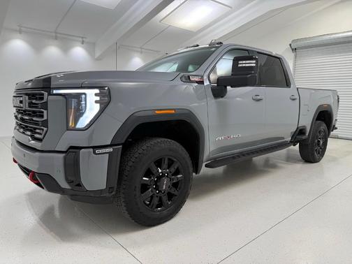 2025 GMC Sierra 2500 AT4