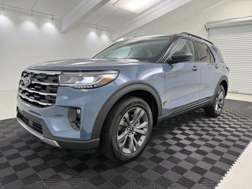 Vapor Blue Metallic 2026 Ford Explorer Active