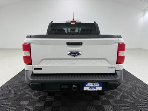 Oxford White 2023 Ford Maverick Lariat