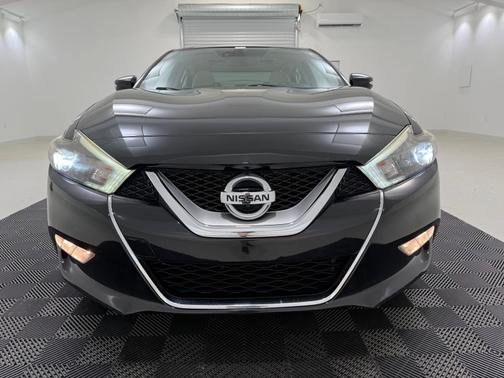 Super Black 2017 Nissan Maxima Platinum