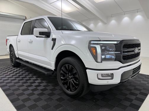 Oxford White 2024 Ford F-150 Lariat