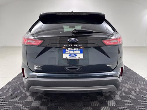 Blue Metallic 2023 Ford Edge SEL