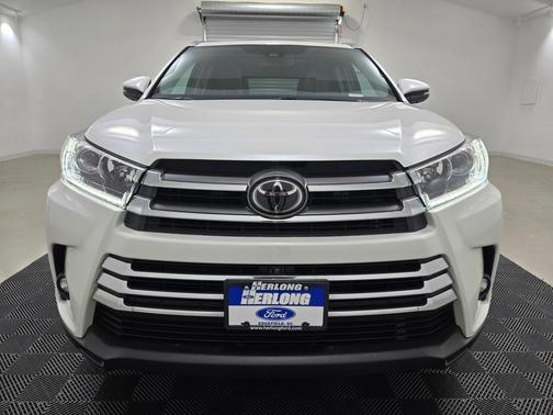 2019 Toyota Highlander Limited Platinum
