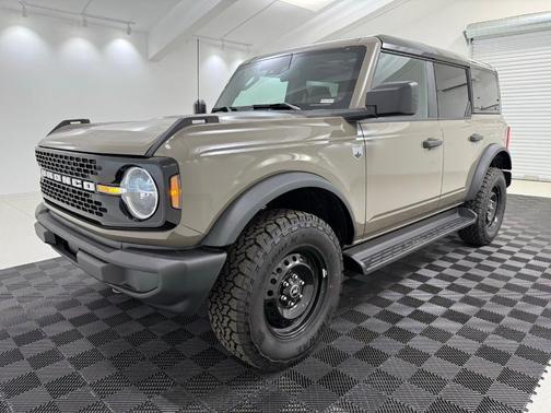 Gray 2026 Ford Bronco Big Bend
