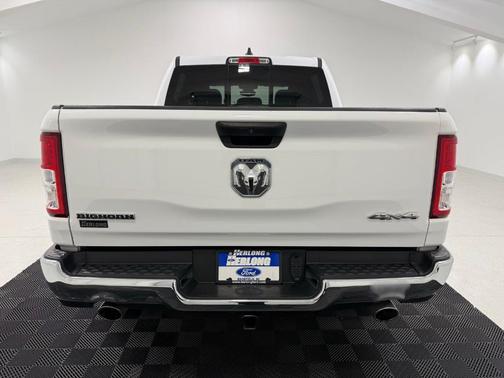 Bright White Clearcoat 2024 RAM 1500 Big Horn/Lone Star