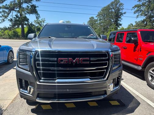 Satin Steel Metallic 2022 GMC Yukon SLT