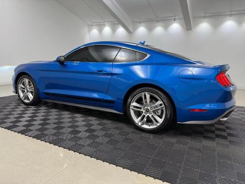 2021 Ford Mustang EcoBoost Premium