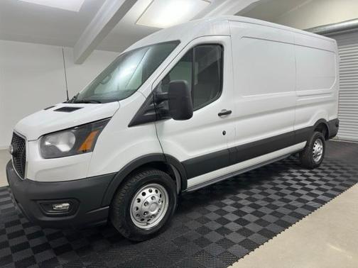2024 Ford Transit-350 148 WB Medium Roof Cargo