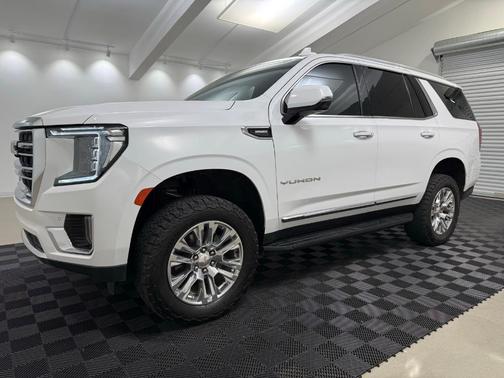 2022 GMC Yukon SLT