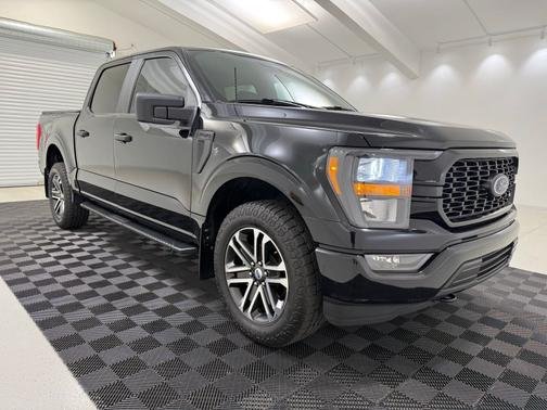 Black Metallic 2023 Ford F-150 XL