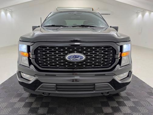 Black Metallic 2023 Ford F-150 XL