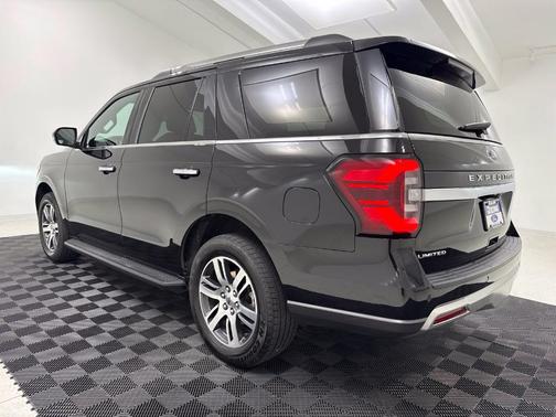 Black Metallic 2024 Ford Expedition Limited