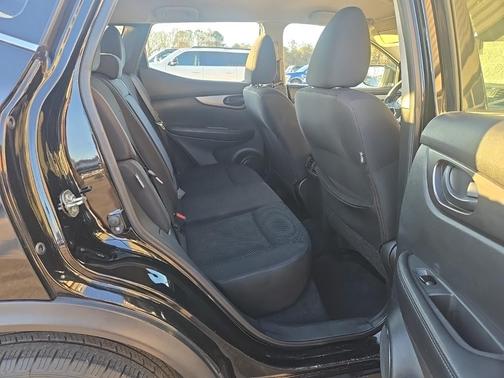 2020 Nissan Rogue Sport S