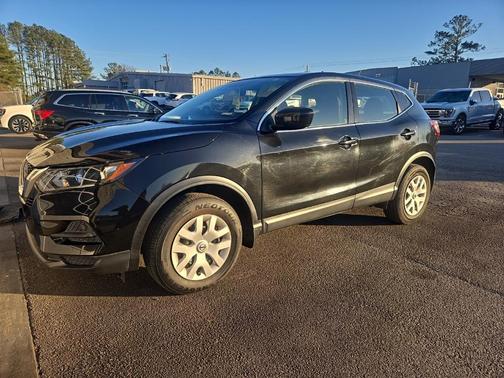 2020 Nissan Rogue Sport S