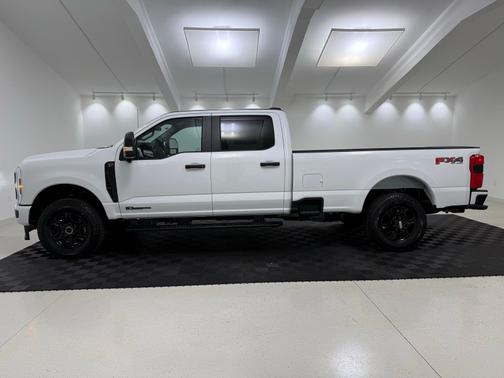 Oxford White 2026 Ford F-250 XL
