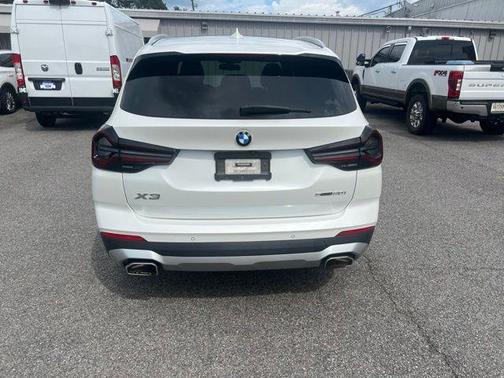 Mineral White Metallic 2022 BMW X3 sDrive30i