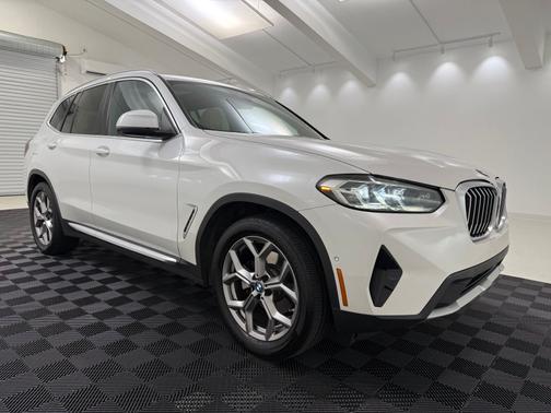 Mineral White Metallic 2022 BMW X3 sDrive30i