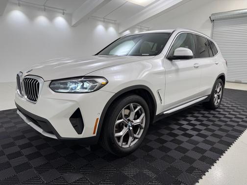 Mineral White Metallic 2022 BMW X3 sDrive30i