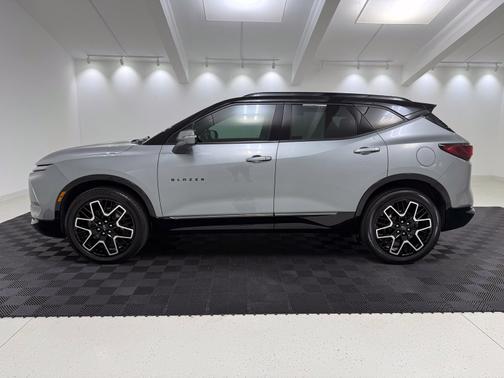 Sterling Gray Metallic 2024 Chevrolet Blazer RS