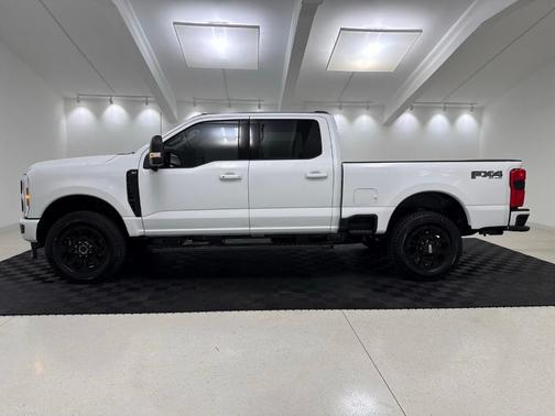 Oxford White 2026 Ford F-350 XLT