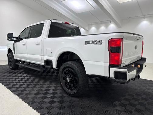 Oxford White 2026 Ford F-350 XLT
