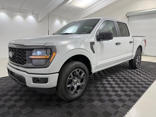 Avalanche 2026 Ford F-150 STX