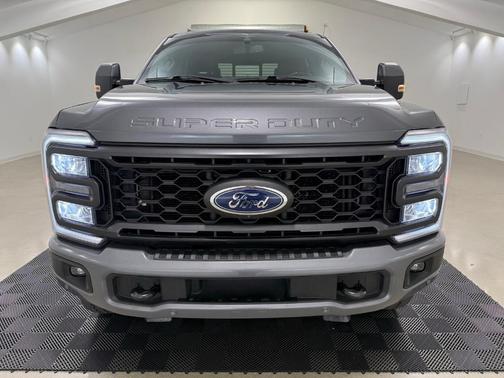 2023 Ford F-350 Lariat Super Duty