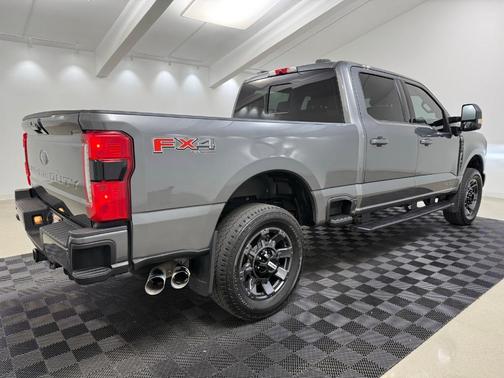 2023 Ford F-350 Lariat Super Duty