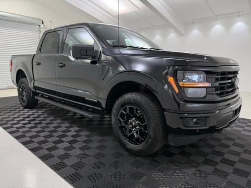 Black Metallic 2025 Ford F-150 XLT