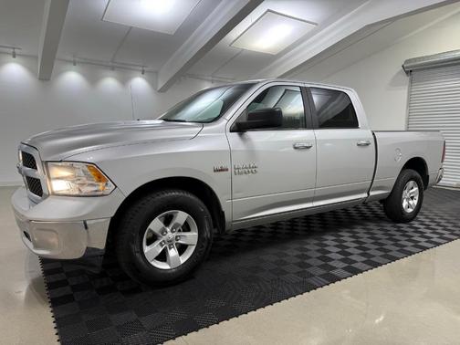 2017 RAM 1500 SLT