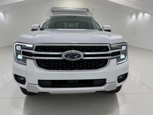 Oxford White 2025 Ford Ranger Lariat